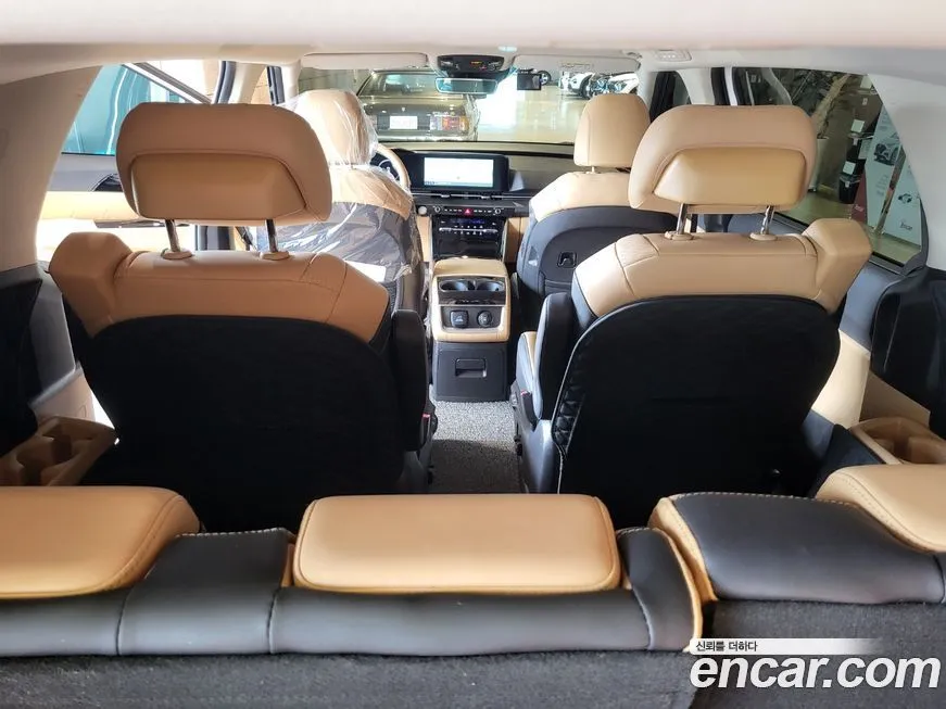 Kia Carnival — фото 9