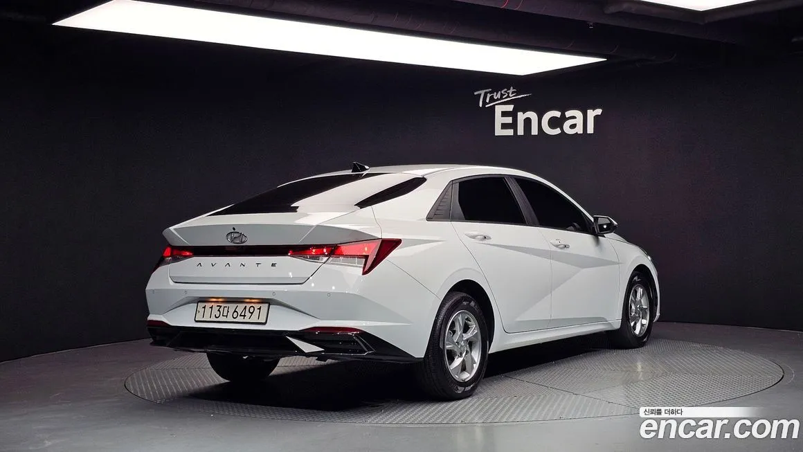 Hyundai AVANTE 2022 из KR, фото 2