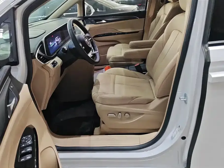 Buick GL8 Hybrid 2025 из CN, фото 9