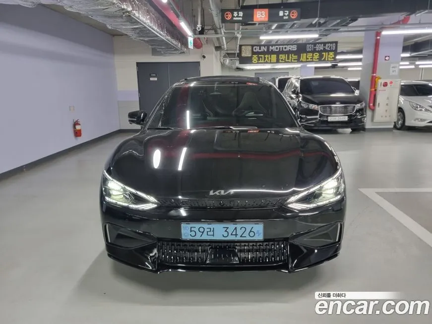 Kia EV6 2023 из KR, фото 2