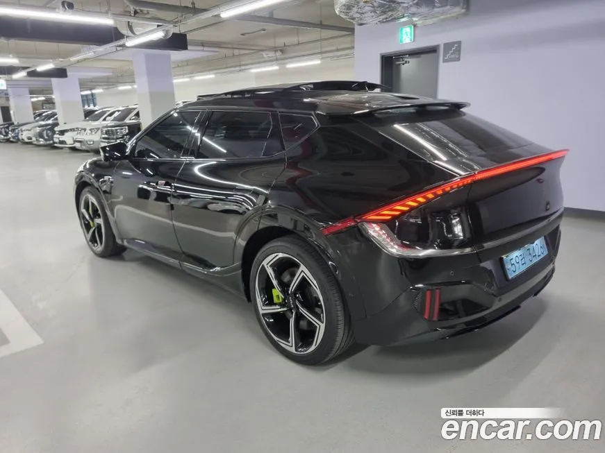 Kia EV6 2023 из KR, фото 4
