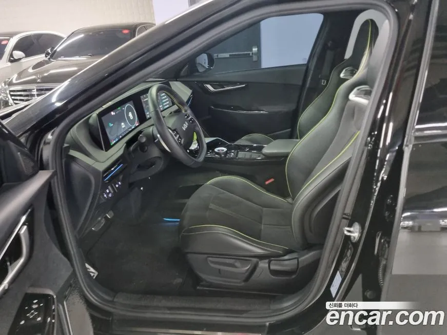 Kia EV6 2023 из KR, фото 9