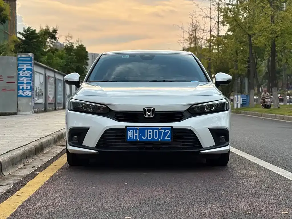 Honda Civic 2022 из CN, фото 2