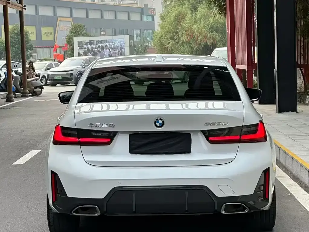 BMW 3 Series 2023 из CN, фото 7