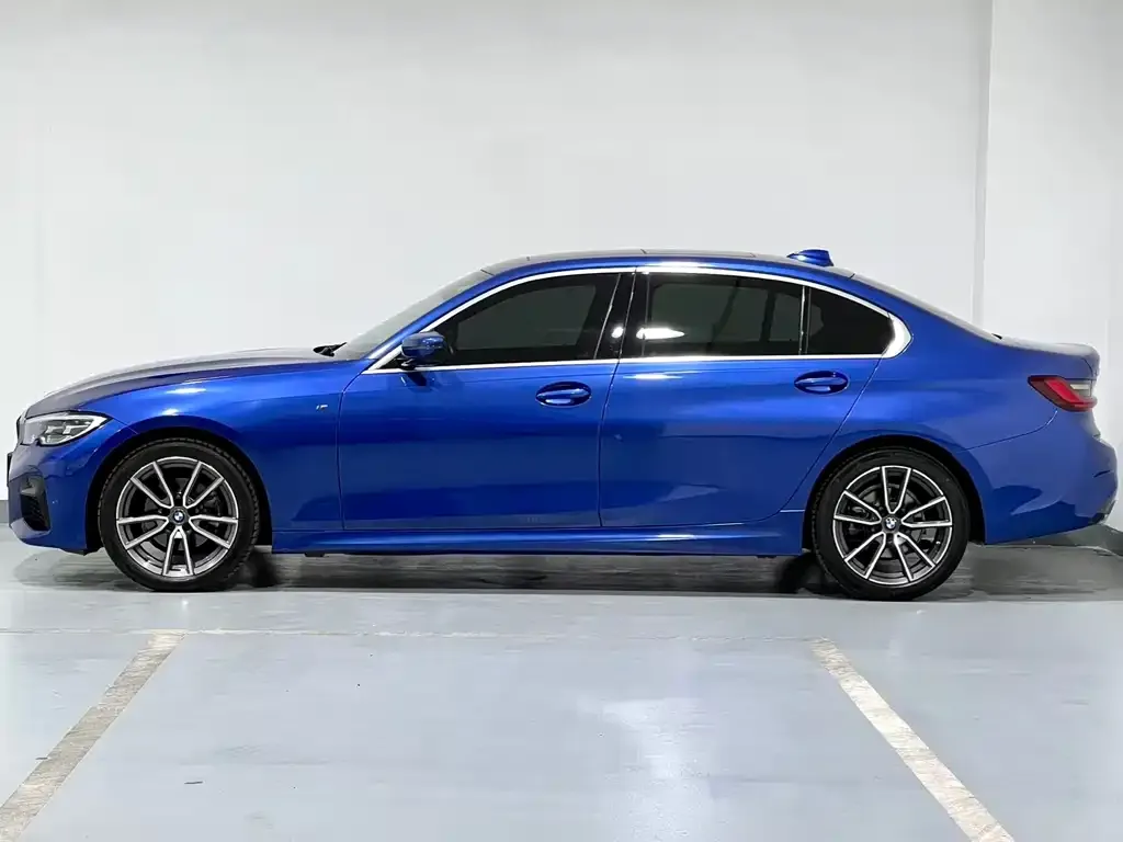 BMW 3 Series 2021 из CN, фото 2