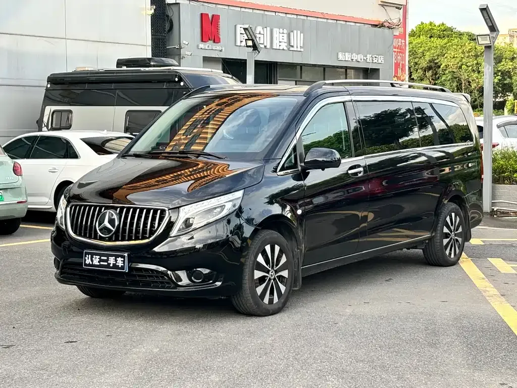 Mercedes-Benz Vito — фото 1