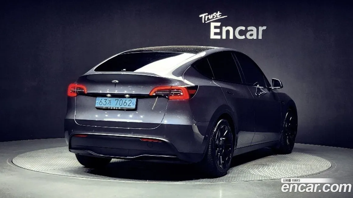 Tesla Model Y 2021 из KR, фото 2