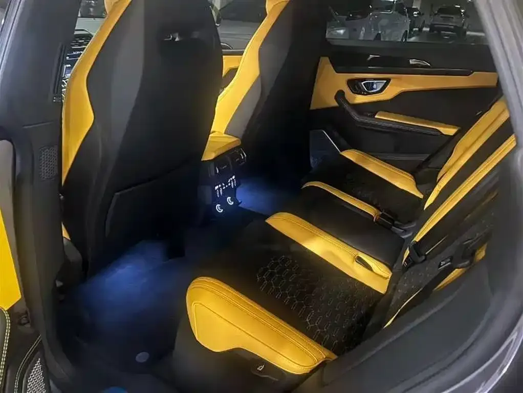 Lamborghini Urus 2021 из CN, фото 3