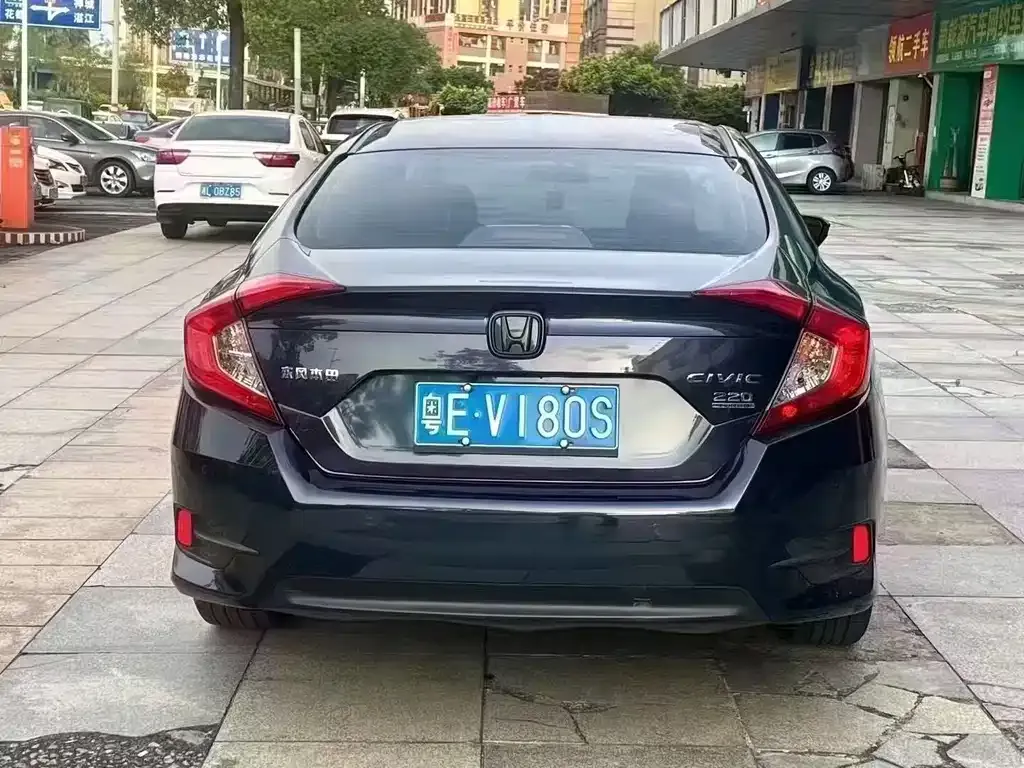 Honda Civic 2022 из CN, фото 5