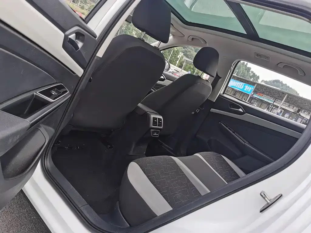 Jetta VS7 2023 из CN, фото 8