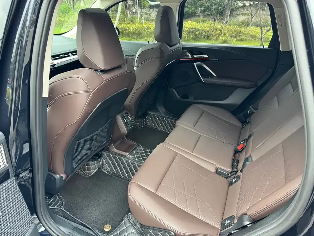 BMW X1 2024 из CN, фото 8