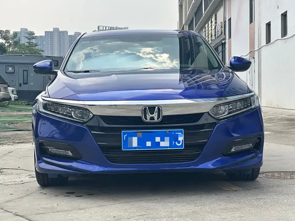 Honda Accord — фото 3