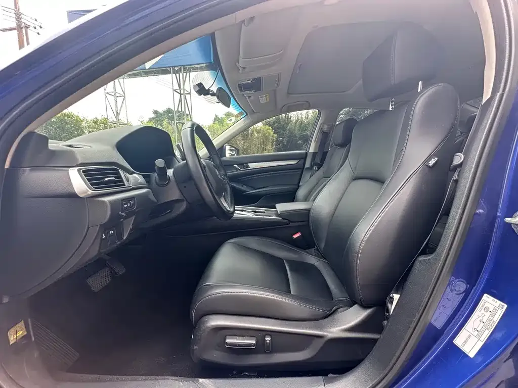 Honda Accord — фото 4