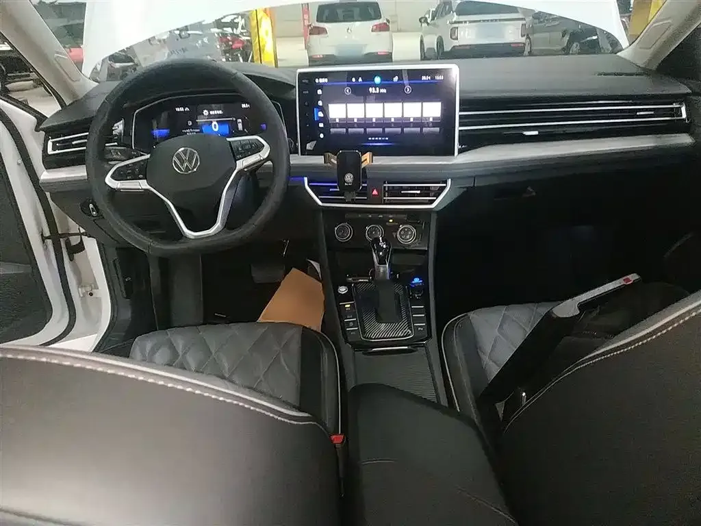 Volkswagen Sagitar 2022 из CN, фото 9