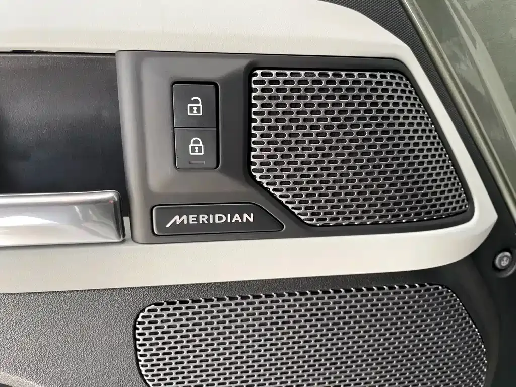 Land Rover Defender 2023 из CN, фото 9