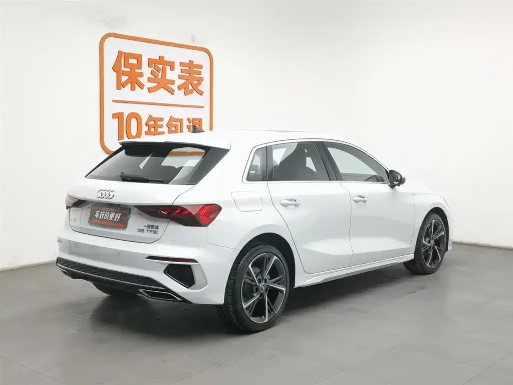 Audi A3 2024 из CN, фото 2