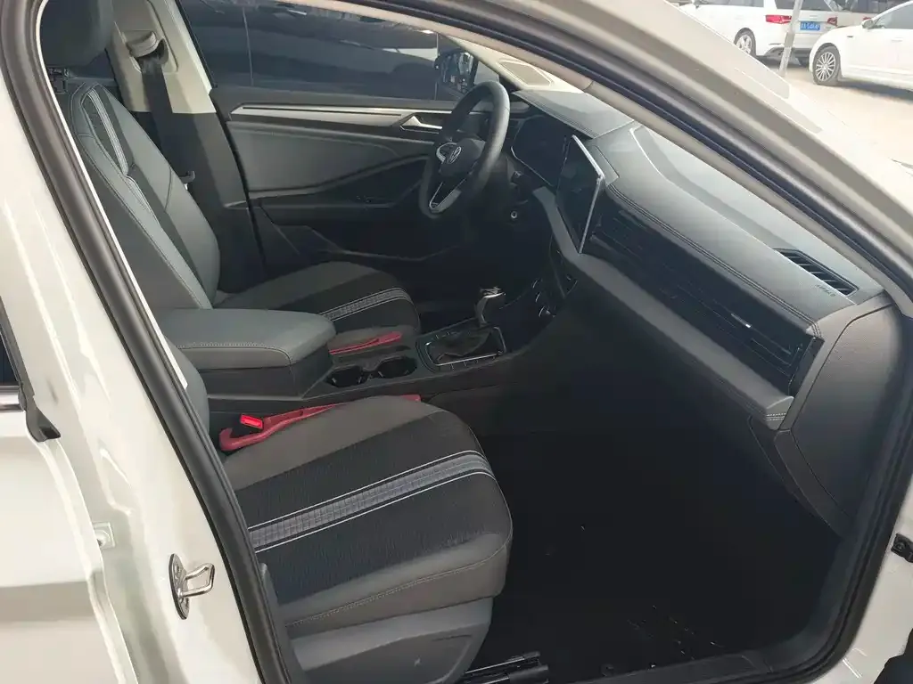 Volkswagen Sagitar 2025 из CN, фото 6