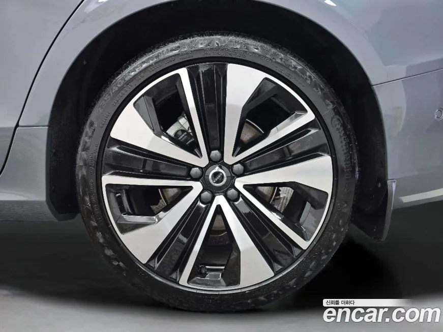 Volvo S60 2023 из KR, фото 5