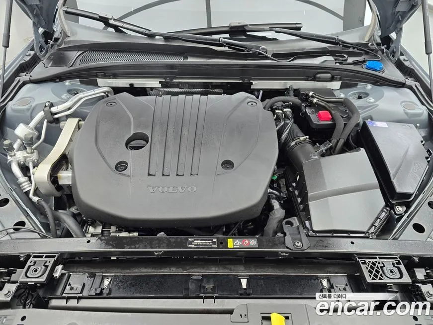 Volvo S60 2023 из KR, фото 6