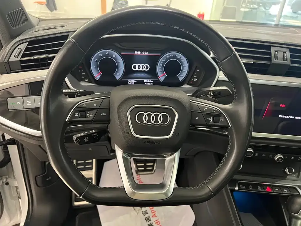 Audi Q3 2024 из CN, фото 8