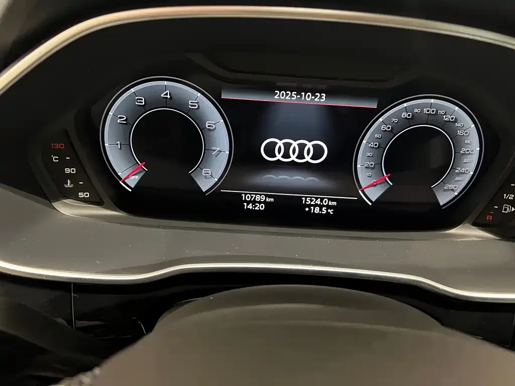 Audi Q3 2024 из CN, фото 9