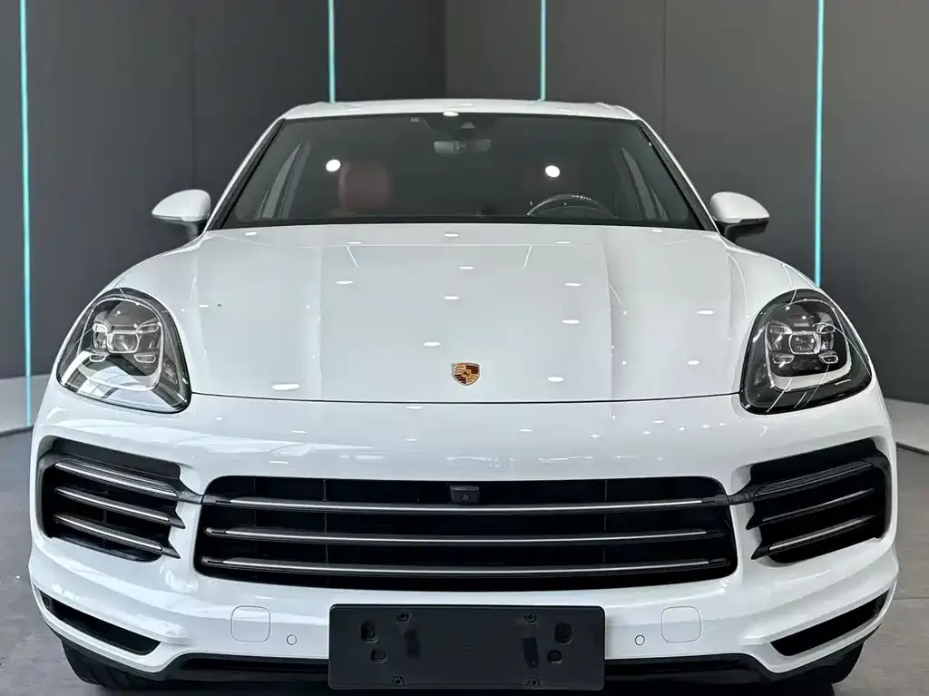 Porsche Cayenne Hybrid 2023 из CN, фото 2