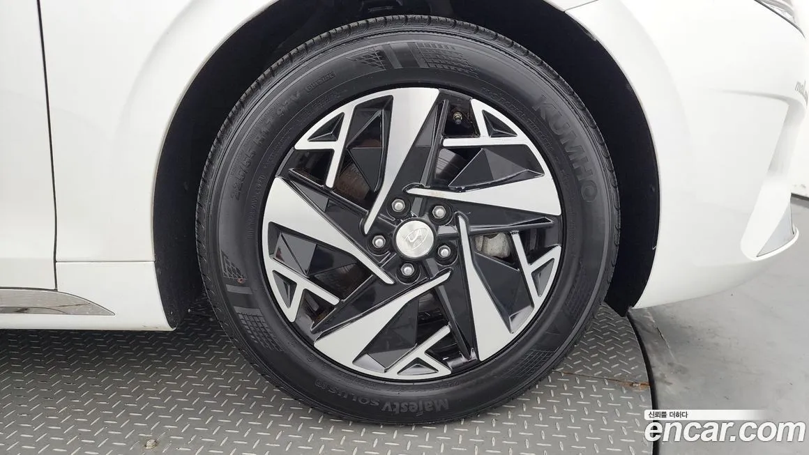 Hyundai Grandeur 2022 из KR, фото 5