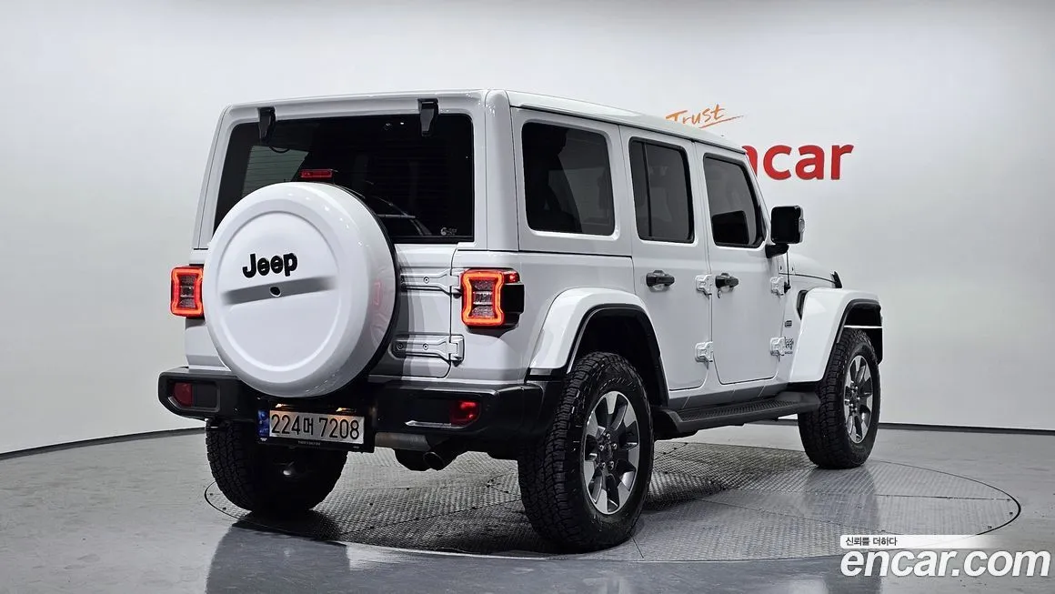 Jeep Wrangler 2023 из KR, фото 2