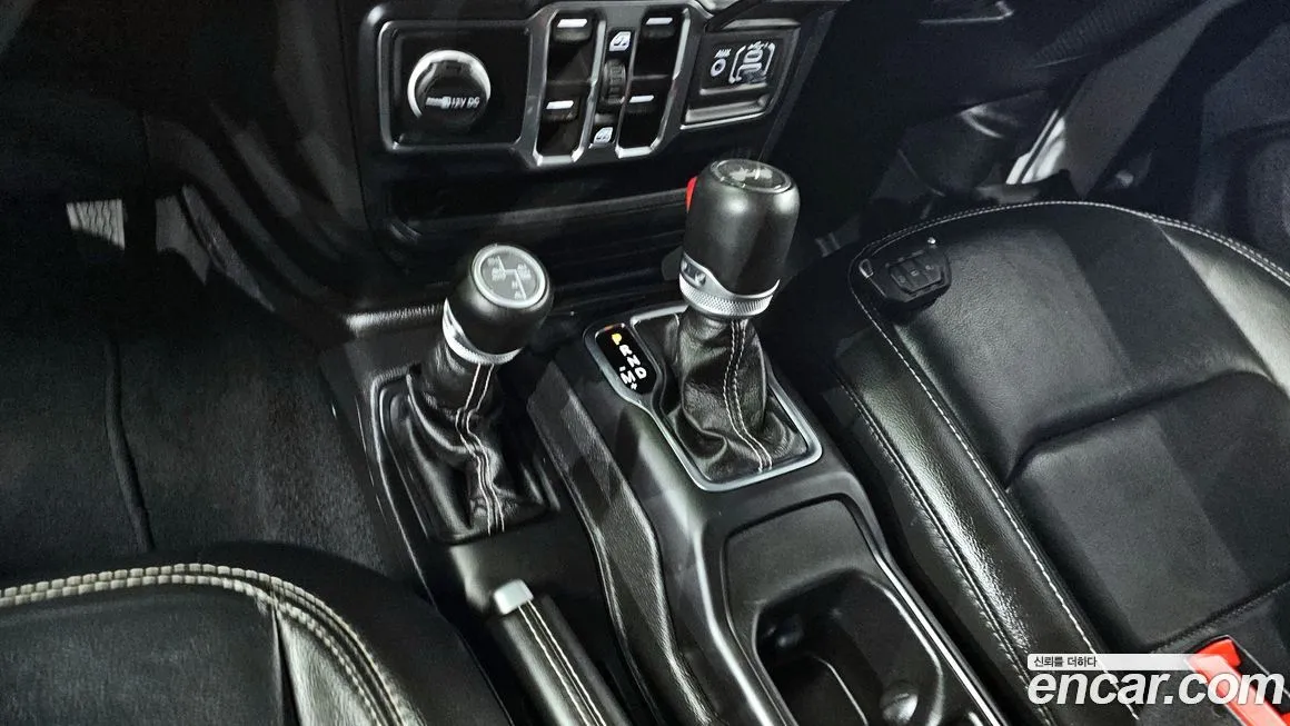 Jeep Wrangler 2023 из KR, фото 9