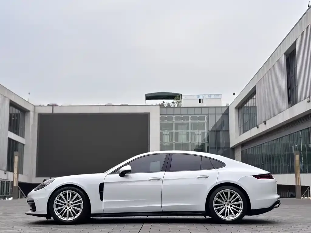 Porsche Panamera 2021 из CN, фото 8
