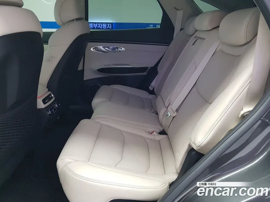 Genesis GV70 2024 из KR, фото 7