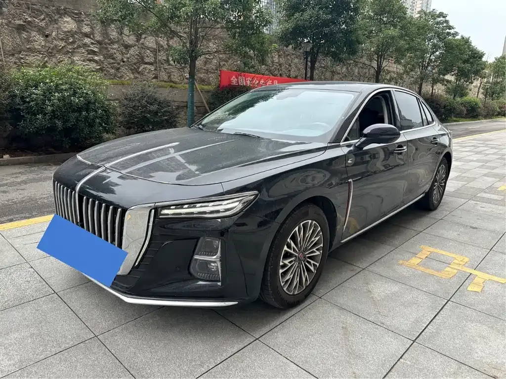 Hongqi H5 — фото 1