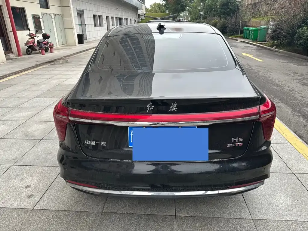 Hongqi H5 — фото 9