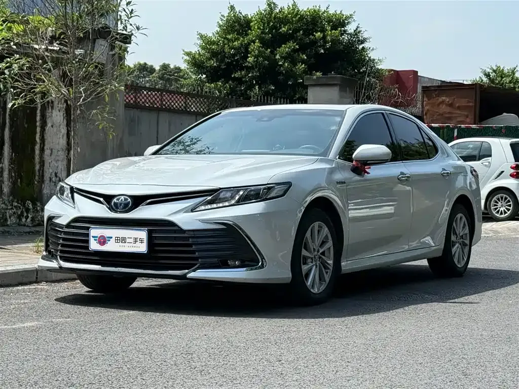 Toyota Camry 2022 из CN, фото 1