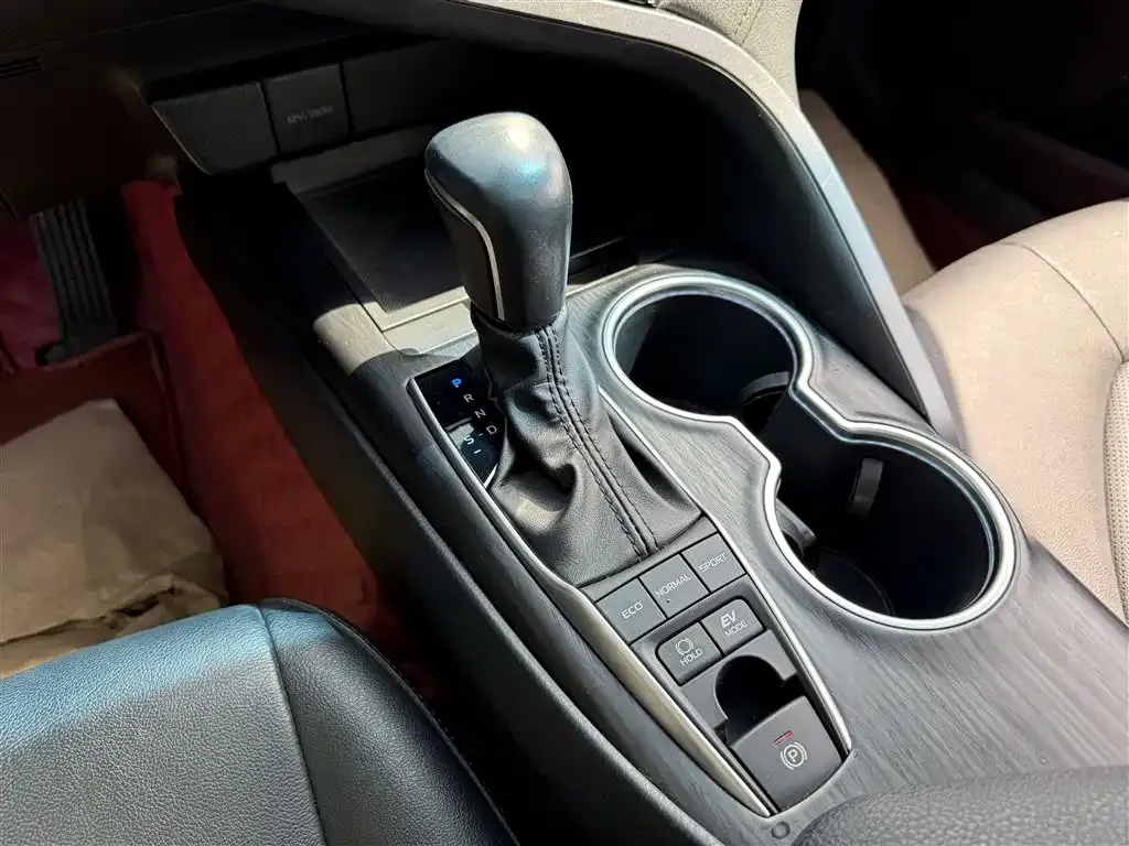 Toyota Camry 2022 из CN, фото 10