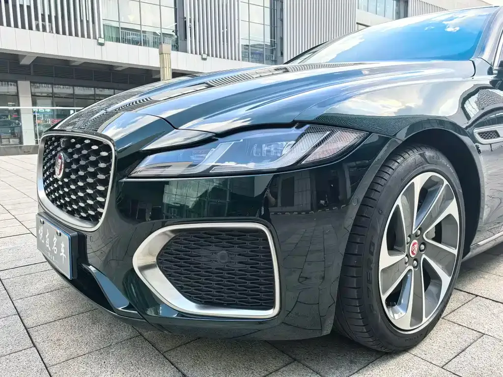 Jaguar XFL 2022 из CN, фото 10