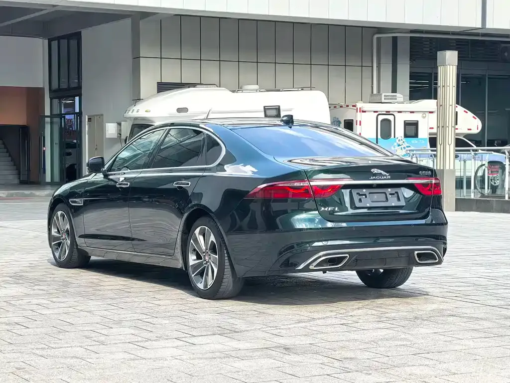 Jaguar XFL 2022 из CN, фото 6