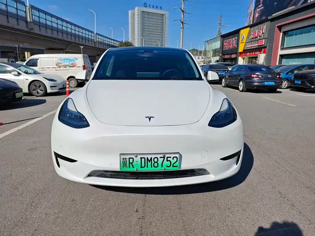 Tesla Model Y 2023 из CN, фото 2