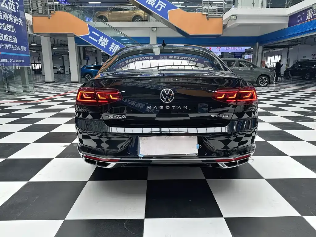 Volkswagen Magotan 2023 из CN, фото 4