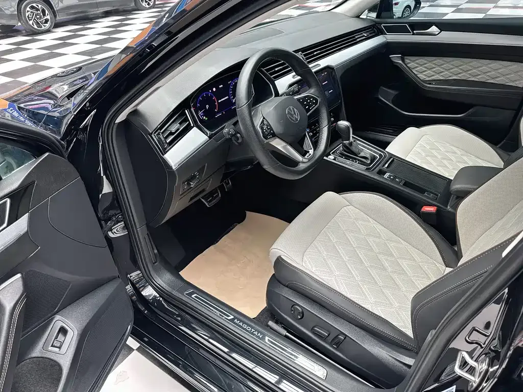 Volkswagen Magotan 2023 из CN, фото 9