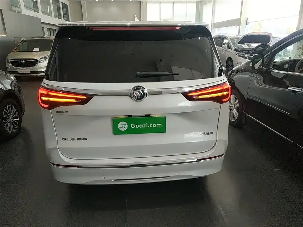 Buick GL8 2022 из CN, фото 6