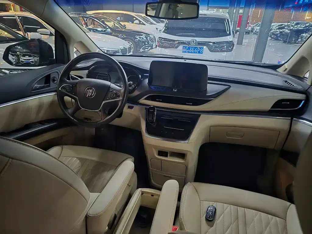 Buick GL8 2023 из CN, фото 7