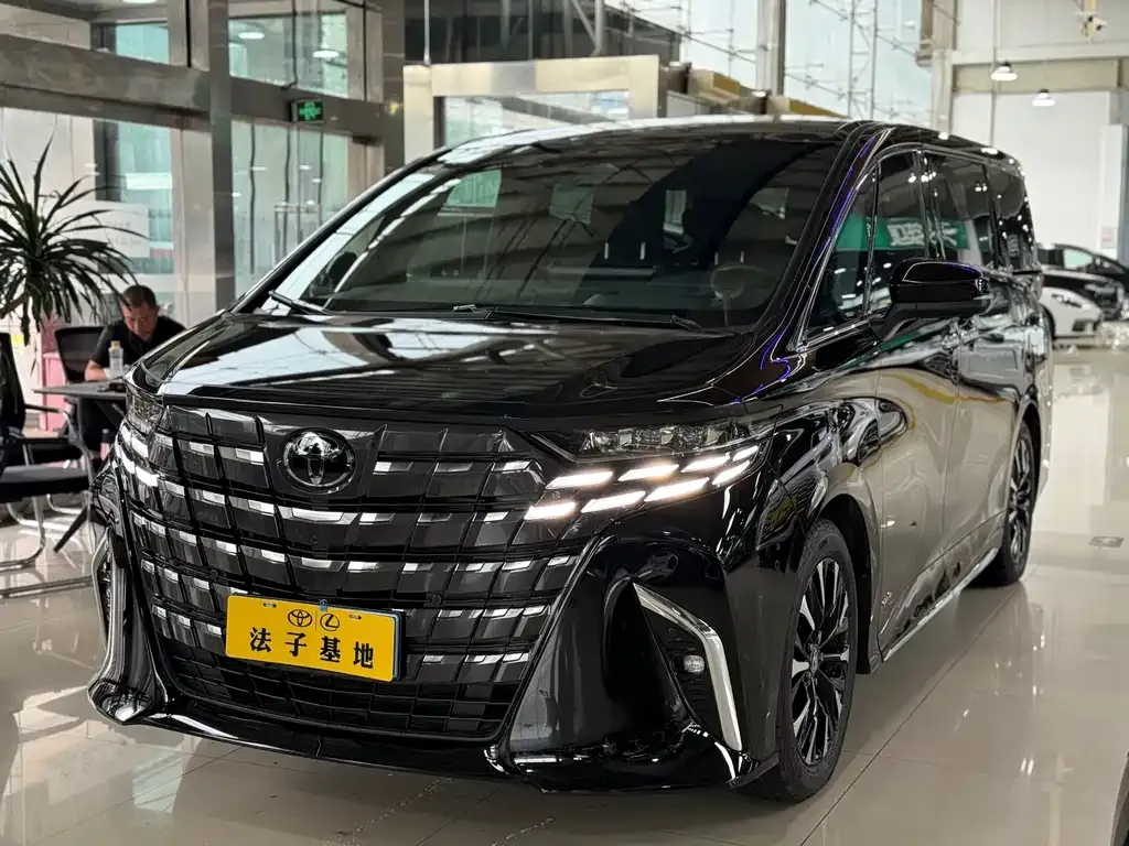 Toyota Alphard 2023 из CN, фото 3