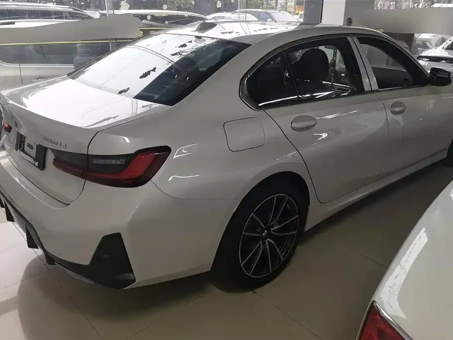 BMW 3 Series 2024 из CN, фото 3