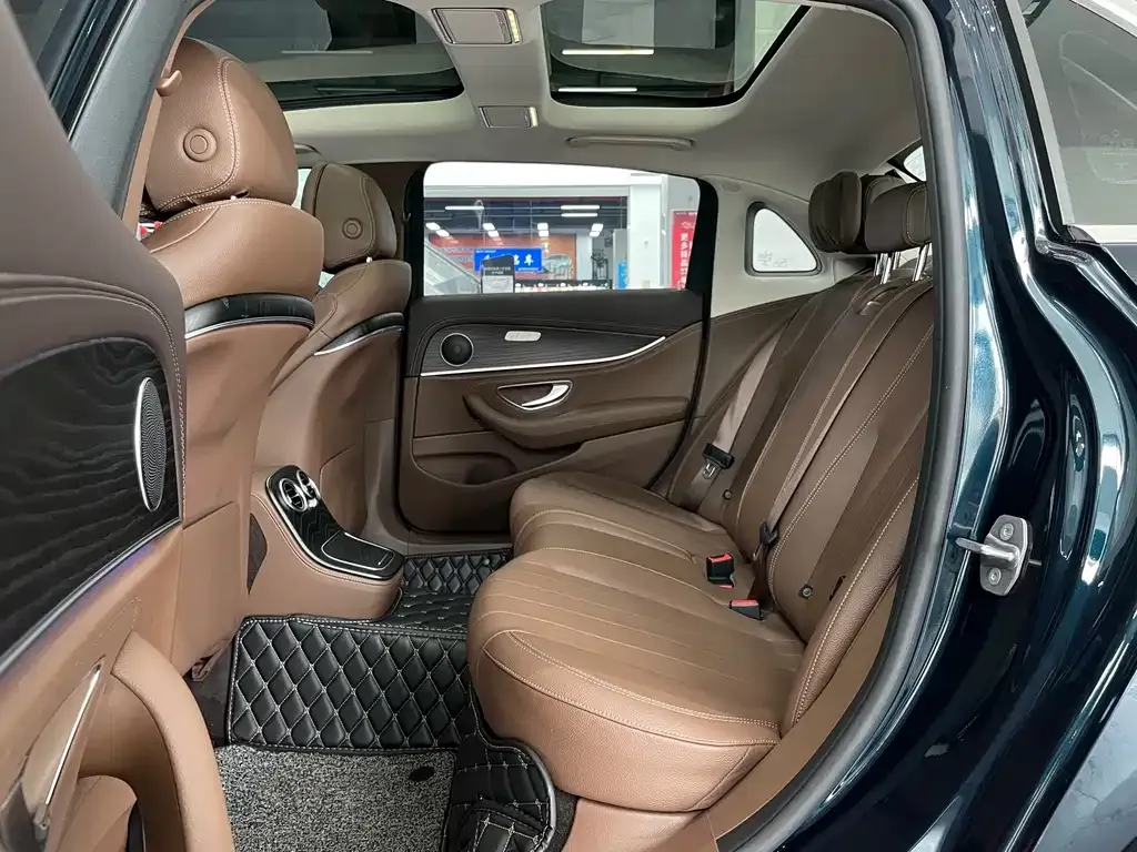 Mercedes-Benz E-Class 2022 из CN, фото 8