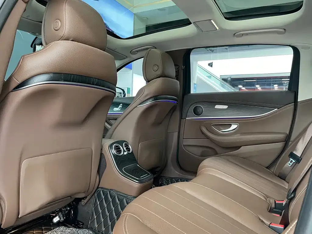 Mercedes-Benz E-Class 2022 из CN, фото 9