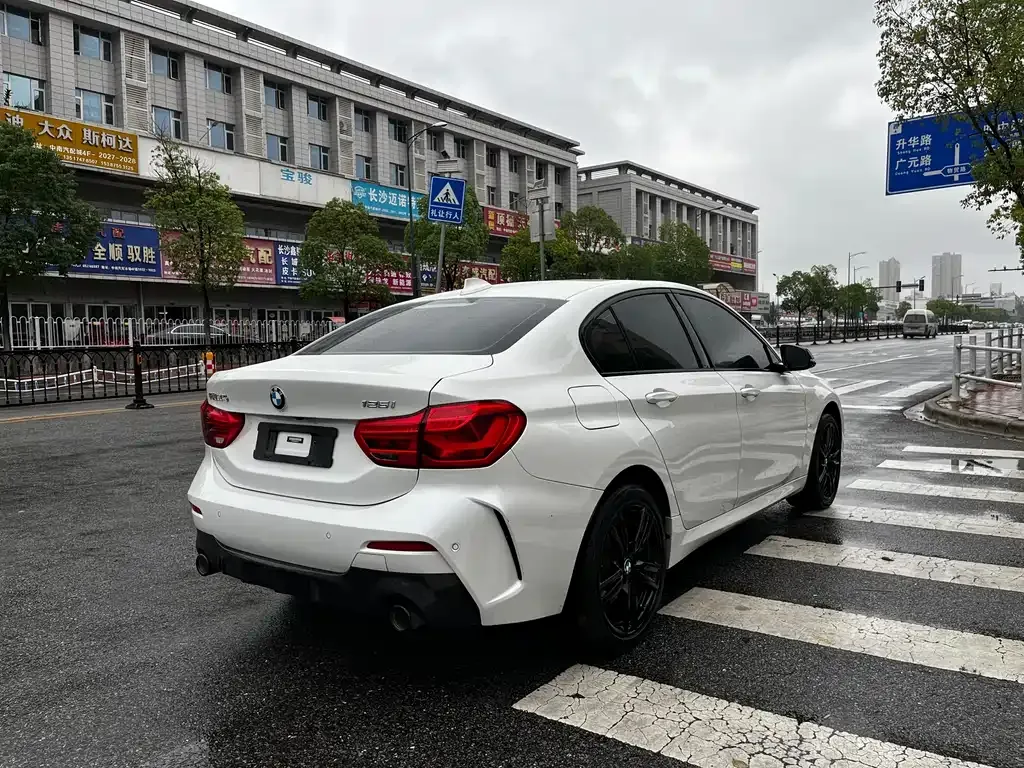 BMW 1 Series 2022 из CN, фото 5