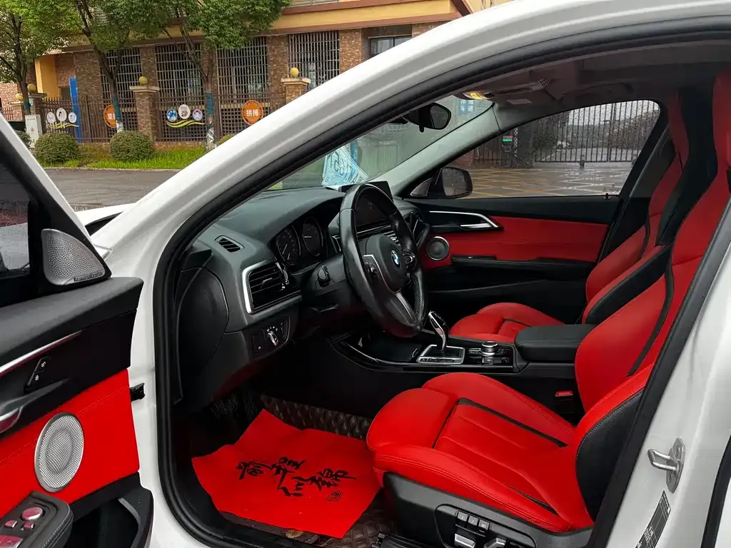 BMW 1 Series 2022 из CN, фото 6