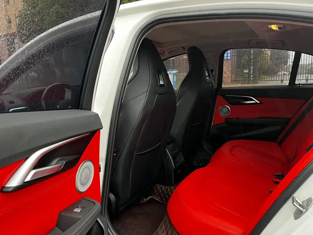 BMW 1 Series 2022 из CN, фото 7