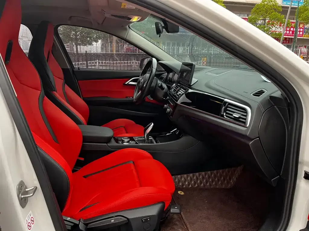 BMW 1 Series 2022 из CN, фото 9